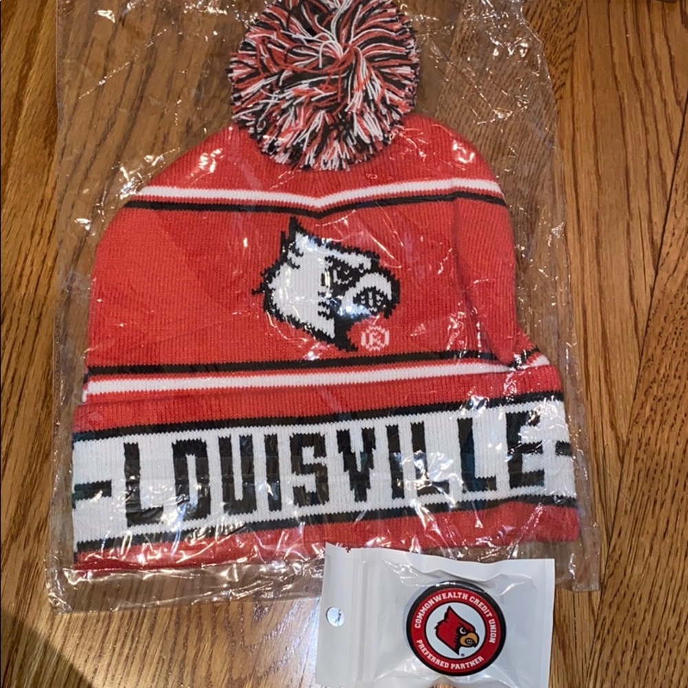 LOUISVILLE BUNDLE. New in packaging.